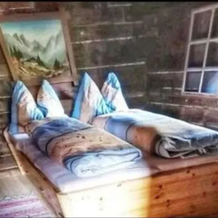 Almhutte Brandstatter * Winklein